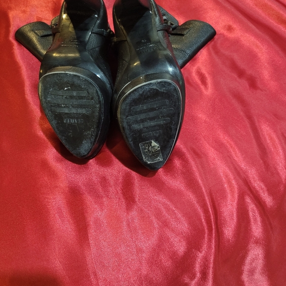 booties - Picture 9 of 10